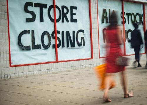 SGS Economics and Planning closing retail centres article image